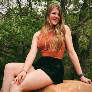 Meet your Posher, Hannah